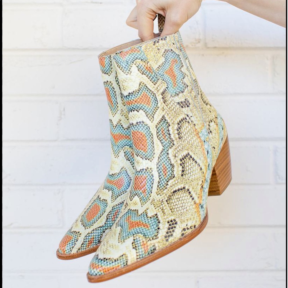 MATISSE ELEVATION BOOT - MULTI SNAKE